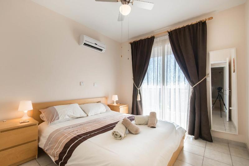 Appartement Royal Seacrest à Paphos Extérieur photo