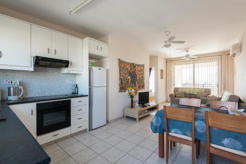 Appartement Royal Seacrest à Paphos Extérieur photo